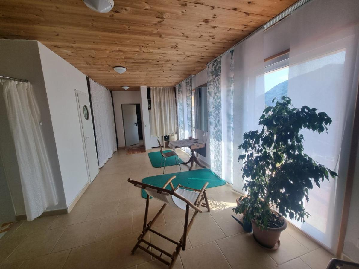 La Nave B&B Monteggio Bagian luar foto