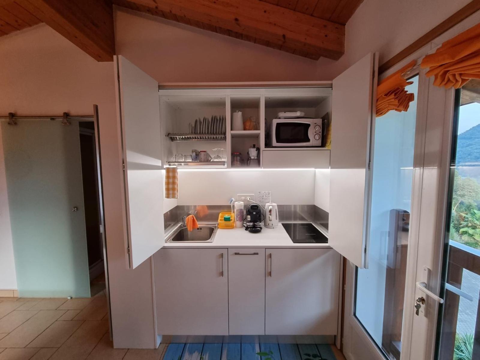 La Nave B&B Monteggio Ruang foto